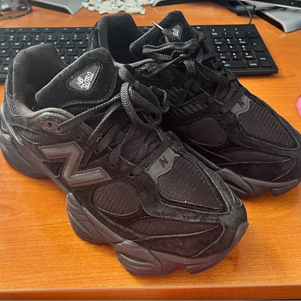 New Balance 9060